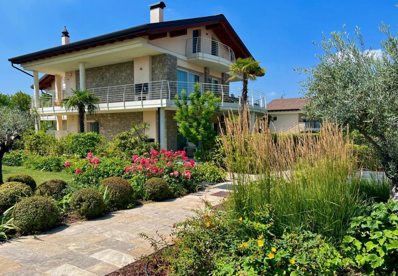 Paganini Suites And Apartments Sirmione Eksteriør bilde