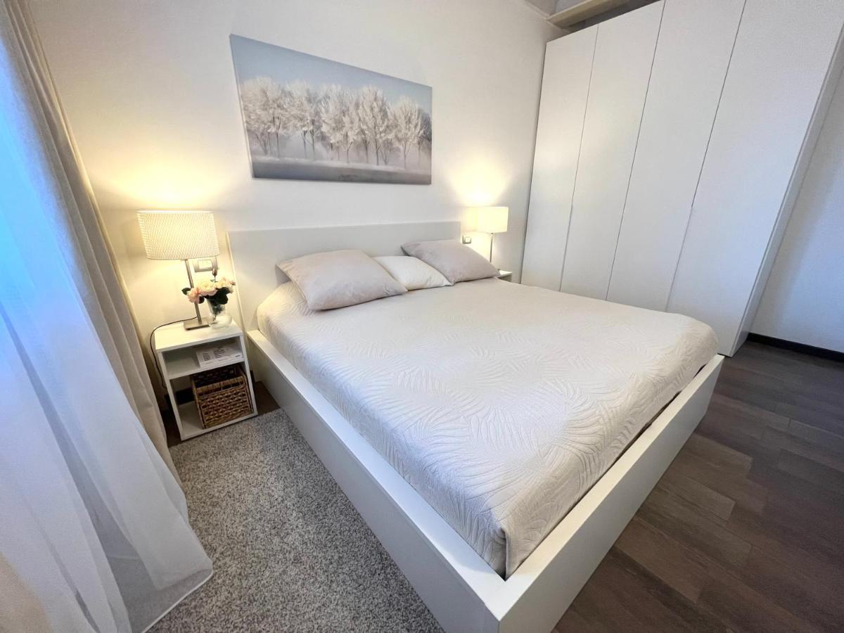 Paganini Suites And Apartments Sirmione Eksteriør bilde