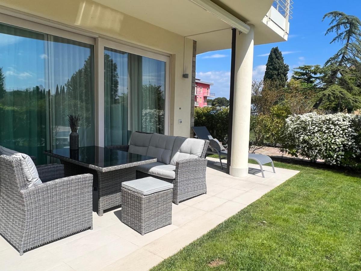 Paganini Suites And Apartments Sirmione Eksteriør bilde