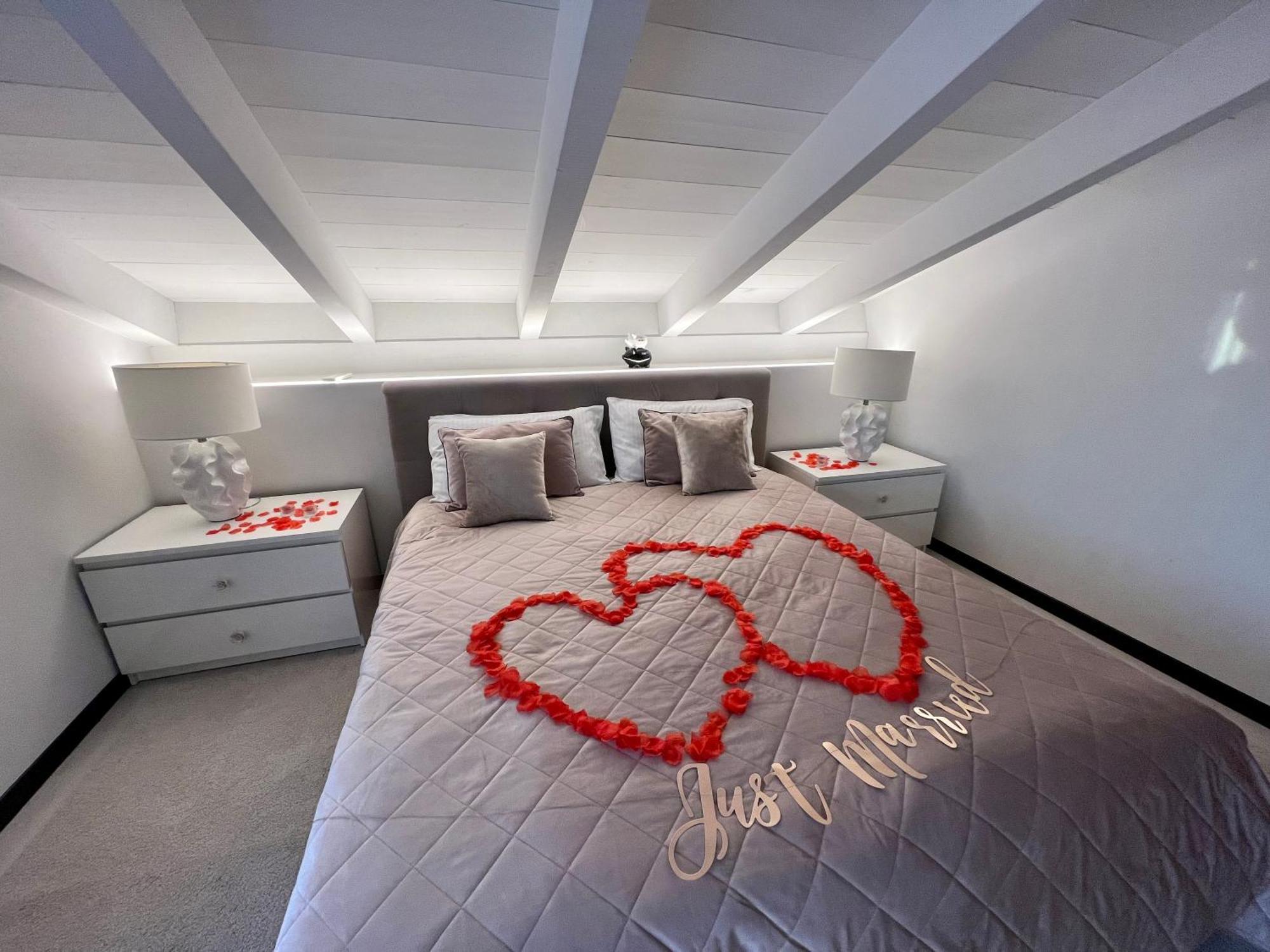 Paganini Suites And Apartments Sirmione Eksteriør bilde